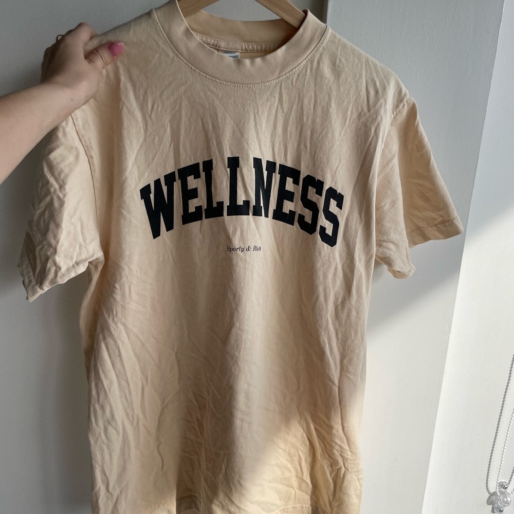 Sporty and rich wellness tee